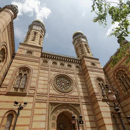 Апартаменты Laura *